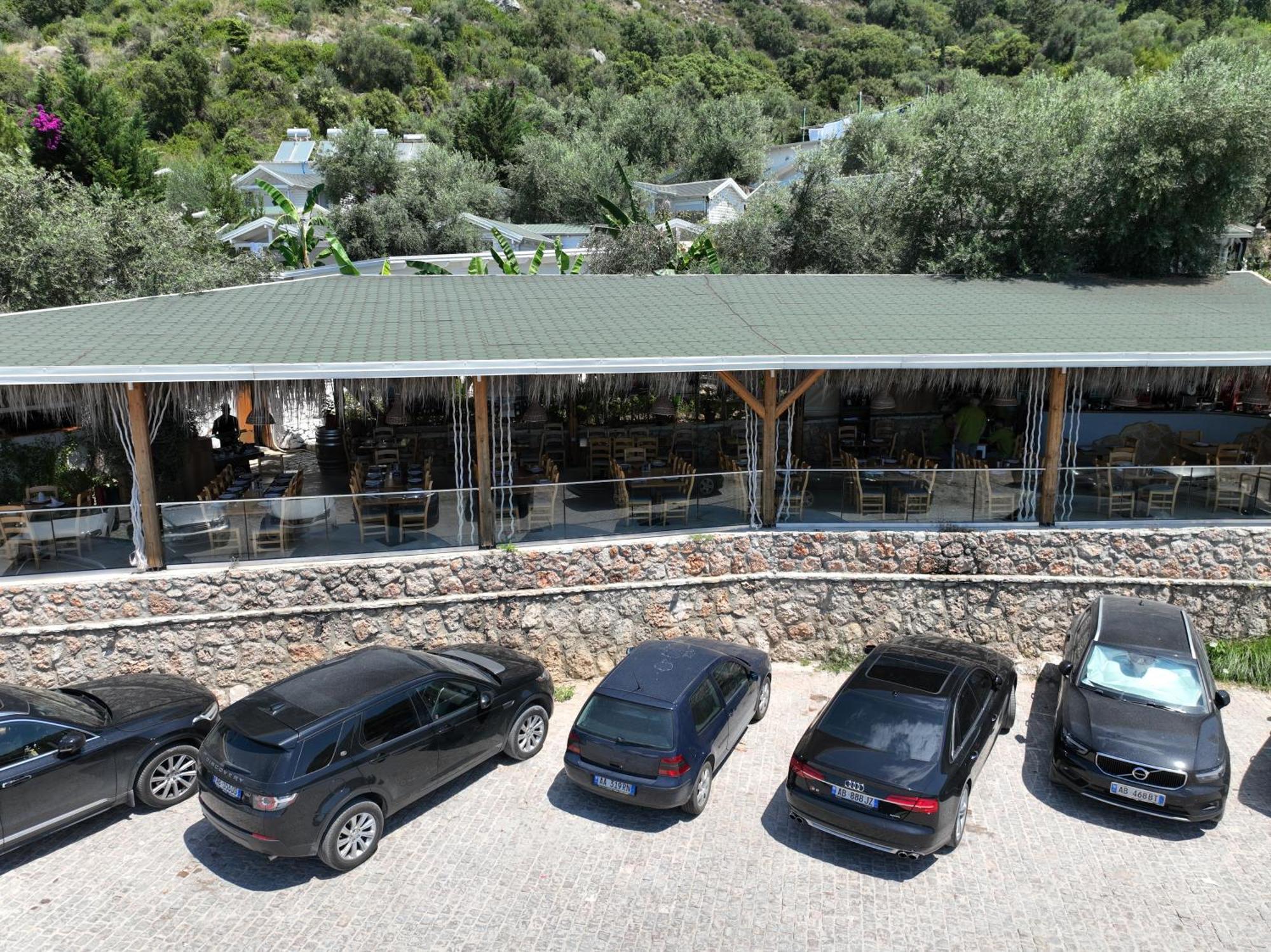 Hotel Alevra Dhërmi Exteriér fotografie